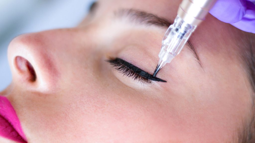 Pros And Cons Of Eyeliner Tattooing You Should Know About It